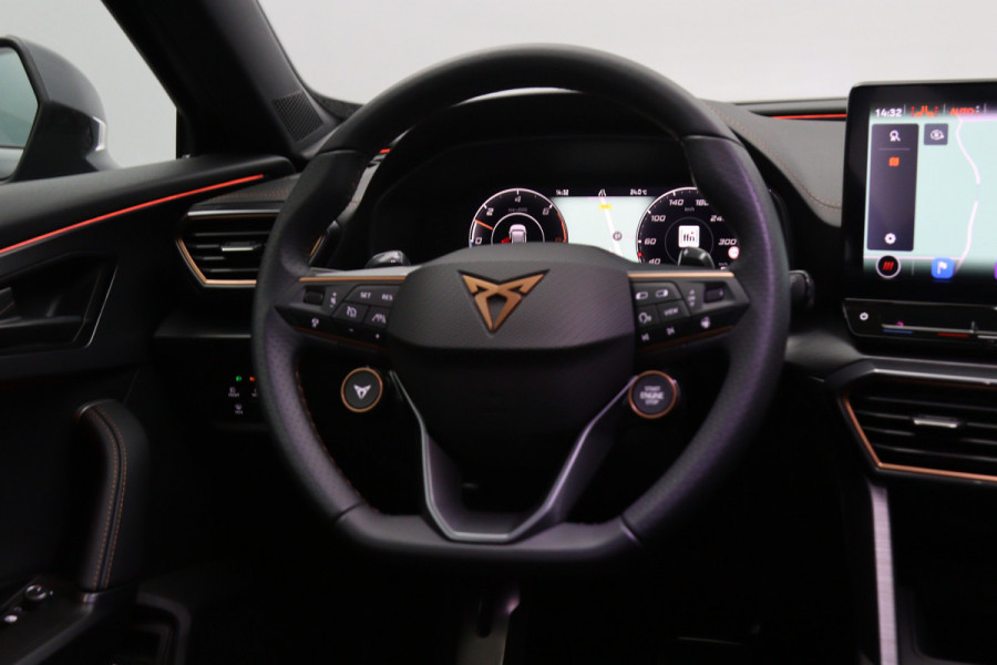 CUPRA Formentor 1.4 e-Hybrid 245 PK VZ Performance, Trekhaak, Panoramadak, Kuipstoelen, LED