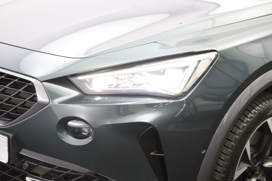 CUPRA Formentor 1.4 e-Hybrid 245 PK VZ Performance, Trekhaak, Panoramadak, Kuipstoelen, LED
