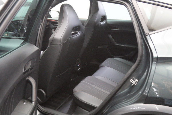 CUPRA Formentor 1.4 e-Hybrid 245 PK VZ Performance, Trekhaak, Panoramadak, Kuipstoelen, LED
