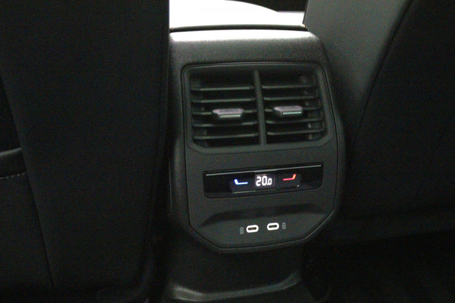 CUPRA Formentor 1.4 e-Hybrid 245 PK VZ Performance, Trekhaak, Panoramadak, Kuipstoelen, LED
