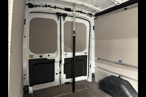 Ford Transit 350 2.0 TDCI L3H2 Trend RWD