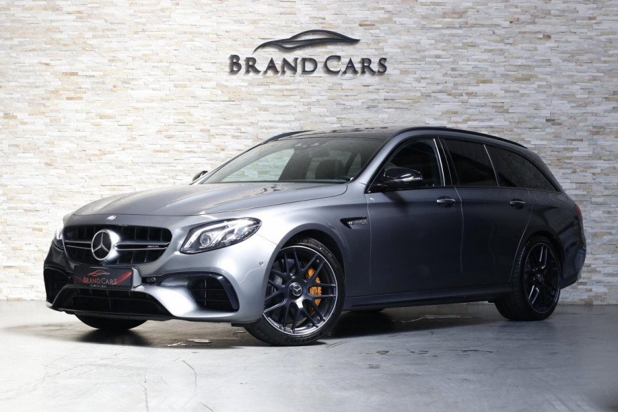 Mercedes-Benz E-Klasse Estate AMG 63 S 4MATIC+ | KERAMISCHE REMMEN | HUD | PANO | STOELVERW + VENTILATIE | AIR BODY CONTROL | SOFT CLOSE | CARBON | VOL OPTIES!