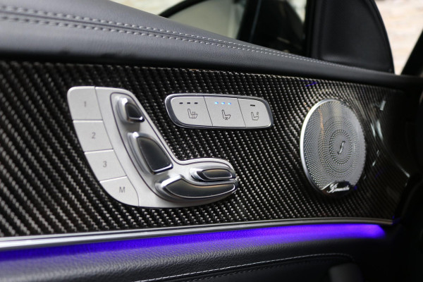 Mercedes-Benz E-Klasse Estate AMG 63 S 4MATIC+ | KERAMISCHE REMMEN | HUD | PANO | STOELVERW + VENTILATIE | AIR BODY CONTROL | SOFT CLOSE | CARBON | VOL OPTIES!