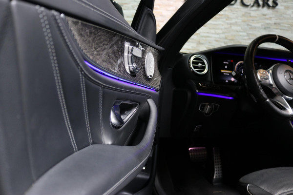 Mercedes-Benz E-Klasse Estate AMG 63 S 4MATIC+ | KERAMISCHE REMMEN | HUD | PANO | STOELVERW + VENTILATIE | AIR BODY CONTROL | SOFT CLOSE | CARBON | VOL OPTIES!