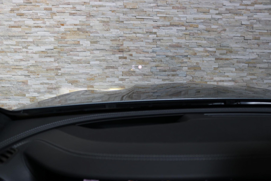 Mercedes-Benz E-Klasse Estate AMG 63 S 4MATIC+ | KERAMISCHE REMMEN | HUD | PANO | STOELVERW + VENTILATIE | AIR BODY CONTROL | SOFT CLOSE | CARBON | VOL OPTIES!