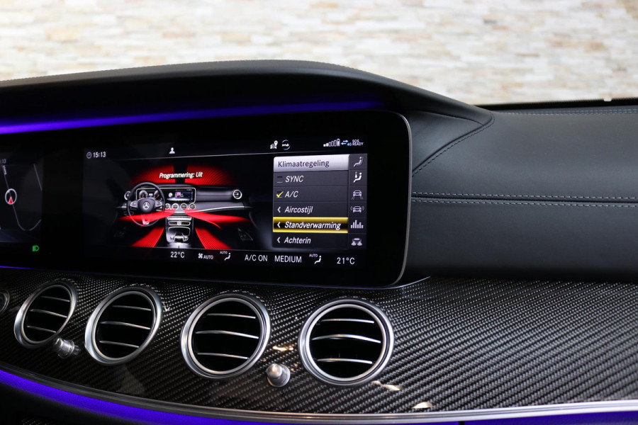 Mercedes-Benz E-Klasse Estate AMG 63 S 4MATIC+ | KERAMISCHE REMMEN | HUD | PANO | STOELVERW + VENTILATIE | AIR BODY CONTROL | SOFT CLOSE | CARBON | VOL OPTIES!