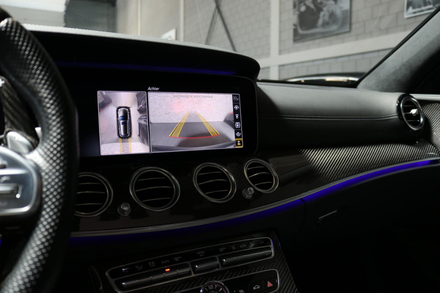 Mercedes-Benz E-Klasse Estate AMG 63 S 4MATIC+ | KERAMISCHE REMMEN | HUD | PANO | STOELVERW + VENTILATIE | AIR BODY CONTROL | SOFT CLOSE | CARBON | VOL OPTIES!