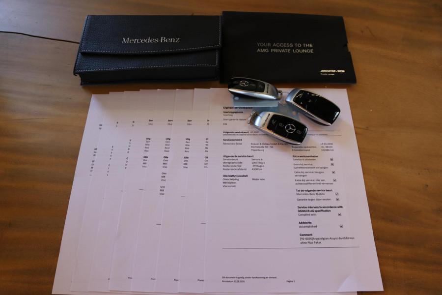 Mercedes-Benz E-Klasse Estate AMG 63 S 4MATIC+ | KERAMISCHE REMMEN | HUD | PANO | STOELVERW + VENTILATIE | AIR BODY CONTROL | SOFT CLOSE | CARBON | VOL OPTIES!