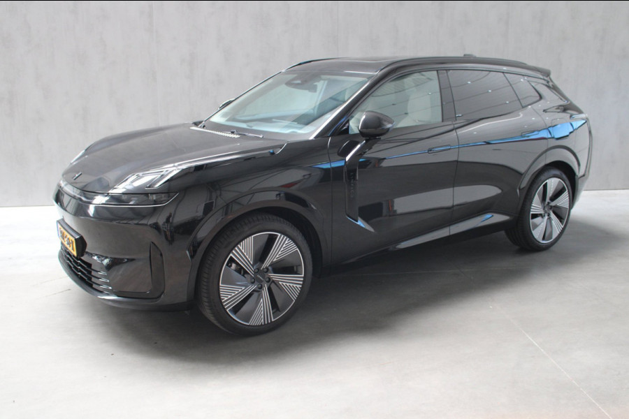 Lynk & Co 08 1.5 More Leer/Pano/Camera/NL auto/December 2025 Nieuwprijs 59995 euro