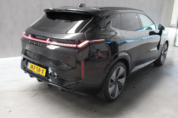 Lynk & Co 08 1.5 More Leer/Pano/Camera/NL auto/December 2025 Nieuwprijs 59995 euro