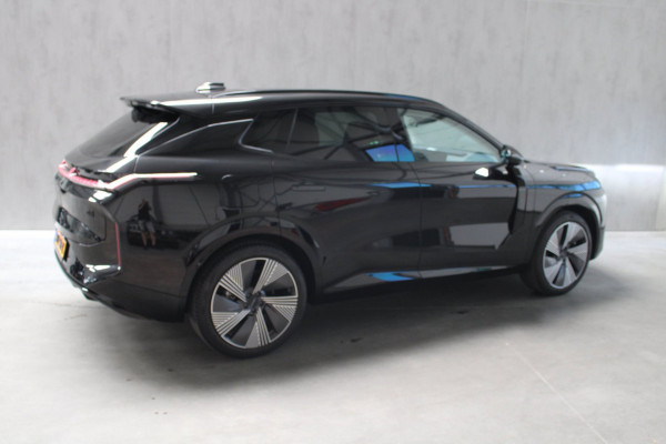 Lynk & Co 08 1.5 More Leer/Pano/Camera/NL auto/December 2025 Nieuwprijs 59995 euro