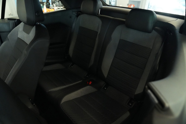 Volkswagen T-Roc 1.5 TSI R-Line Edition Cabriolet Camera PDC ACC IQ-light 24 Maanden garantie* (Vraag naar de voorwaarden)