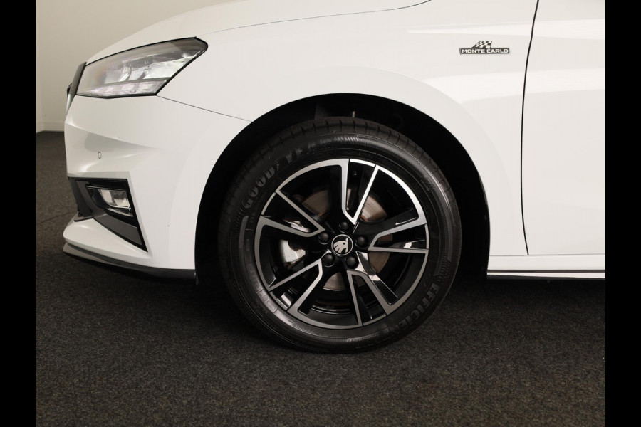 Škoda Fabia 1.0 TSI Monte Carlo 115 pk Automaat (DSG) | Verlengde garantie | Navigatie via App | Parkeersensoren | Achteruitrijcamera | Adaptieve cruise control | Stoelverwarming |