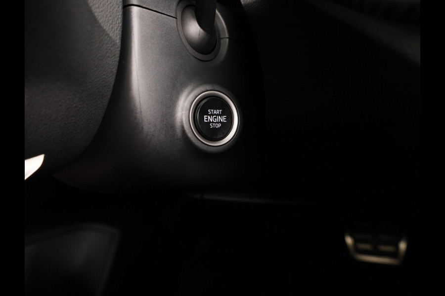 Škoda Fabia 1.0 TSI Monte Carlo 115 pk Automaat (DSG) | Verlengde garantie | Navigatie via App | Parkeersensoren | Achteruitrijcamera | Adaptieve cruise control | Stoelverwarming |