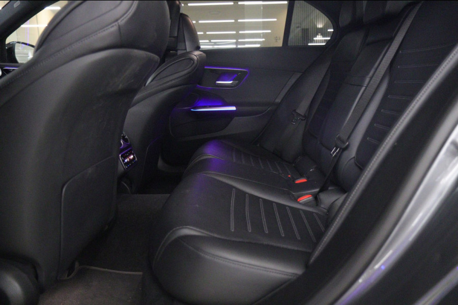 Mercedes-Benz C-Klasse 300 E AMG Line / PANO/HUD/CARPLAY/SFEERVERLICHTING/BOMVOL