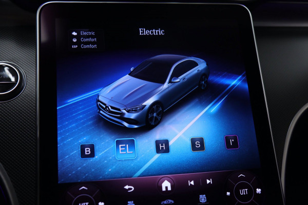 Mercedes-Benz C-Klasse 300 E AMG Line / PANO/HUD/CARPLAY/SFEERVERLICHTING/BOMVOL