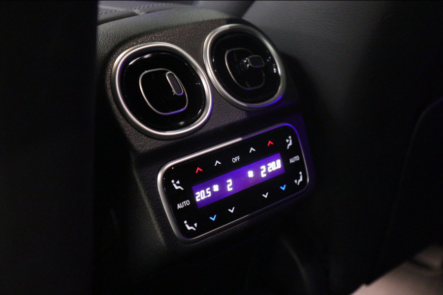 Mercedes-Benz C-Klasse 300 E AMG Line / PANO/HUD/CARPLAY/SFEERVERLICHTING/BOMVOL