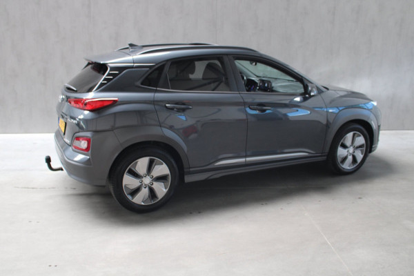 Hyundai Kona EV Premium 64 kWh SOH 92% Camera/Schuifdak/Trekhaak/