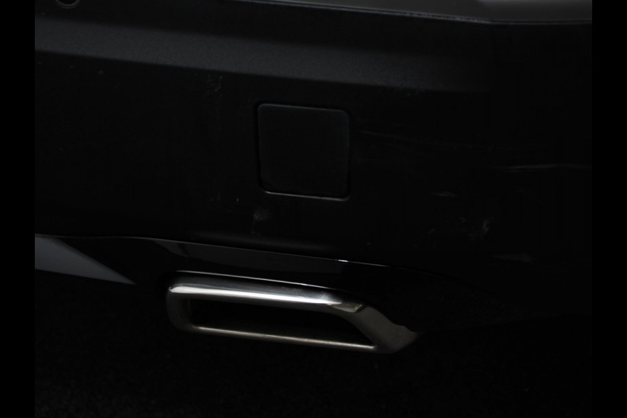 Peugeot 2008 1.2 Allure 136pk Hybrid Automaat Navigatie Apple Carplay Android Auto Camera Parkeersensoren Adaptive Cruise Control Stoelverwarming Climate Control Lichtmetalen velgen