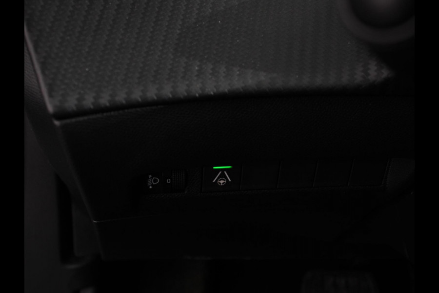 Peugeot 2008 1.2 Allure 136pk Hybrid Automaat Navigatie Apple Carplay Android Auto Camera Parkeersensoren Adaptive Cruise Control Stoelverwarming Climate Control Lichtmetalen velgen