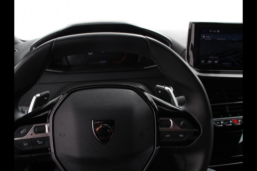 Peugeot 2008 1.2 Allure 136pk Hybrid Automaat Navigatie Apple Carplay Android Auto Camera Parkeersensoren Adaptive Cruise Control Stoelverwarming Climate Control Lichtmetalen velgen