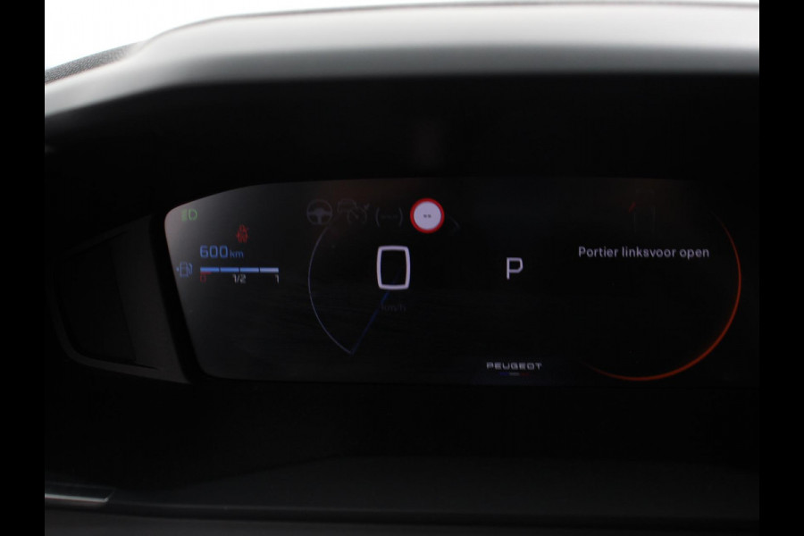 Peugeot 2008 1.2 Allure 136pk Hybrid Automaat Navigatie Apple Carplay Android Auto Camera Parkeersensoren Adaptive Cruise Control Stoelverwarming Climate Control Lichtmetalen velgen