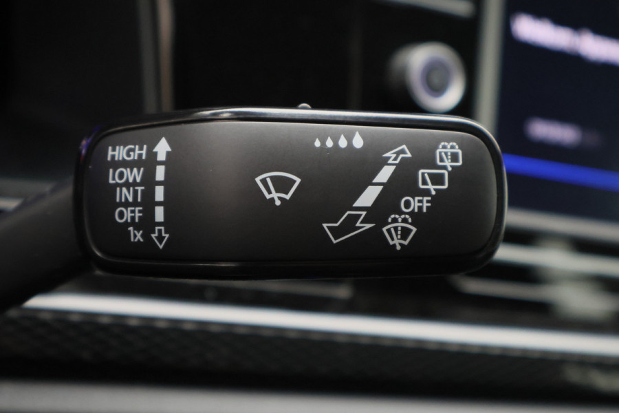 Volkswagen Taigo 1.0 TSI Life Virtual Cockpit, LED, Keyless, Apple Carplay, ACC