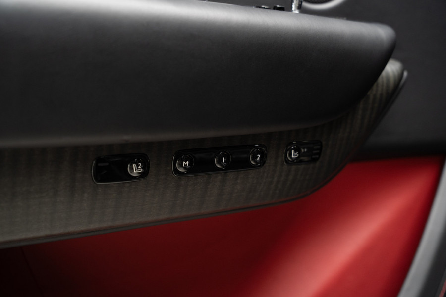 Rolls-Royce Cullinan 6.75 V12 Panodak Leer Navi 360° ACC PDC Massage Memory LM velgen Climate voor & achter Stoelverwarming voor & achter