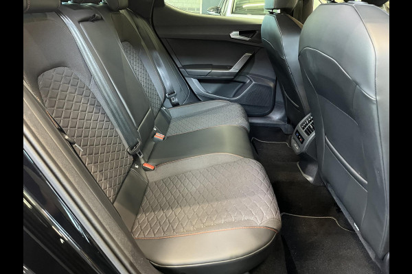 Seat Leon 1.0 eTSI FR Business Intense Automaat Matrix LED Adaptive Cruise Park Assist Virtual Cockpit 10" navigatie 18" Velgen Side Assist/uitparkeerhulp