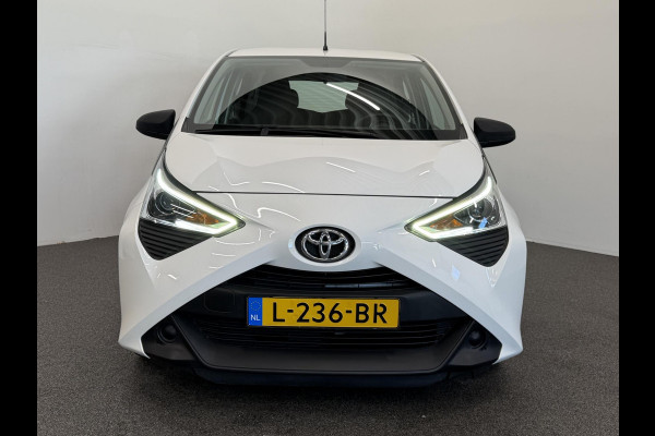 Toyota Aygo 1.0 VVT-i x-fun Airco Bluetooth Centrale vergrendeling + afstand bediening Electrische ramen Led 5 Deurs