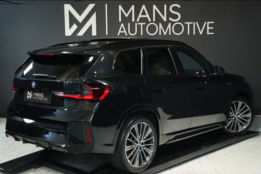 BMW X1 XDrive30e M Sport / PANO / HUD / MEMORY / H&K / 360 / KEYLESS / 20'