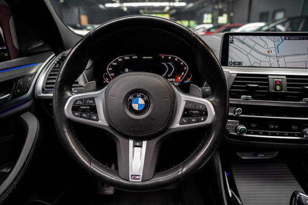 BMW X4 M40i HUD Panodak 360° Harman K Leer ACC Navi Keyless Entry & Go Elektr. uitklapbare trekhaak Elektr. bedienbare achterklep Memory seats Climate voor & achter PDC Zwarte hemelbekleding 21 inch LM v