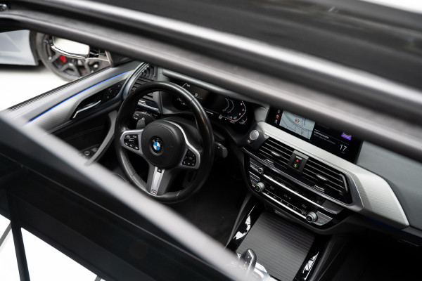 BMW X4 M40i HUD Panodak 360° Harman K Leer ACC Navi Keyless Entry & Go Elektr. uitklapbare trekhaak Elektr. bedienbare achterklep Memory seats Climate voor & achter PDC Zwarte hemelbekleding 21 inch LM v