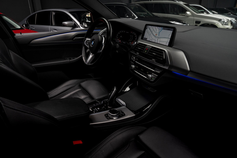 BMW X4 M40i HUD Panodak 360° Harman K Leer ACC Navi Keyless Entry & Go Elektr. uitklapbare trekhaak Elektr. bedienbare achterklep Memory seats Climate voor & achter PDC Zwarte hemelbekleding 21 inch LM v