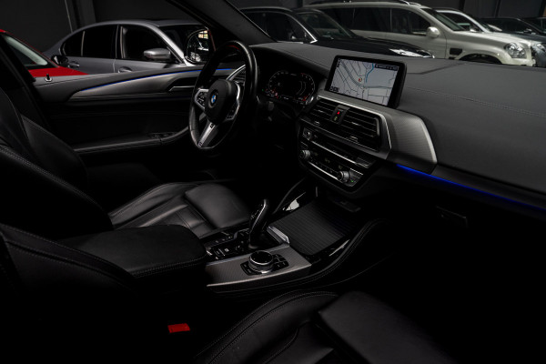 BMW X4 M40i HUD Panodak 360° Harman K Leer ACC Navi Keyless Entry & Go Elektr. uitklapbare trekhaak Elektr. bedienbare achterklep Memory seats Climate voor & achter PDC Zwarte hemelbekleding 21 inch LM v