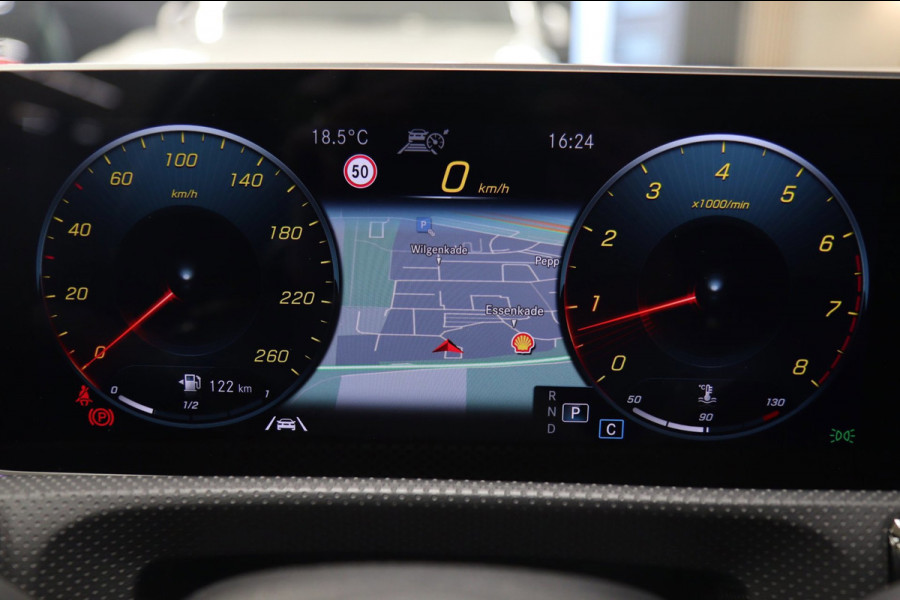 Mercedes-Benz A-Klasse 250 4MATIC AMG-LINE /PANO/CARPLAY/MEMORY/360CAM/VOL