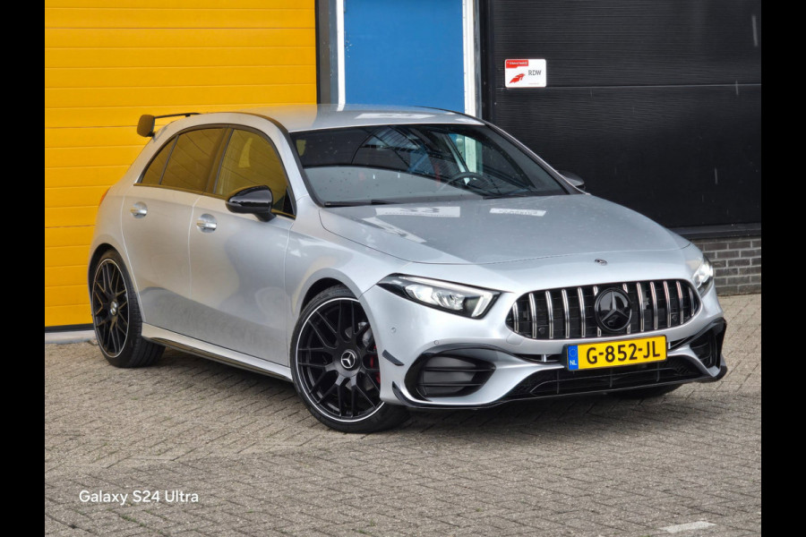 Mercedes-Benz A-Klasse 180 AMG Line / Dig Cockpit / Navi / Camera / Rode Gordels / 20 Inch / Led / Pdc / Mooie Staat
