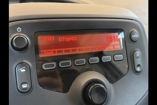 Toyota Aygo 1.0 VVT-i x-fun Airco Bluetooth Centrale vergrendeling + afstand bediening Electrische ramen Led 5 Deurs