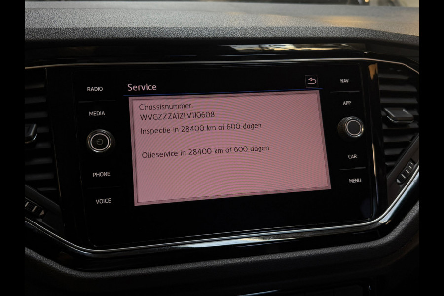 Volkswagen T-Roc 1.5 TSI Sport Business R-Line VIRTUAL|DEALER ONDERHOUDEN|CARPLAY|SFEERVERLICHTING|18INCH|NIGHTPAKKET|NAP|NL AUTO|