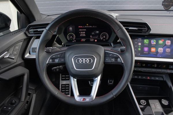 Audi A3 Sportback 40 TFSIe S line RS Bekleding MATRIX PANO MAXTON  ACC