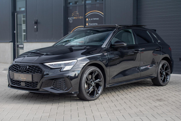 Audi A3 Sportback 40 TFSIe S line RS Bekleding MATRIX PANO MAXTON  ACC