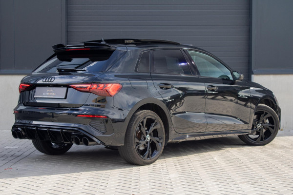 Audi A3 Sportback 40 TFSIe S line RS Bekleding MATRIX PANO MAXTON  ACC