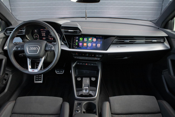Audi A3 Sportback 40 TFSIe S line RS Bekleding MATRIX PANO MAXTON  ACC