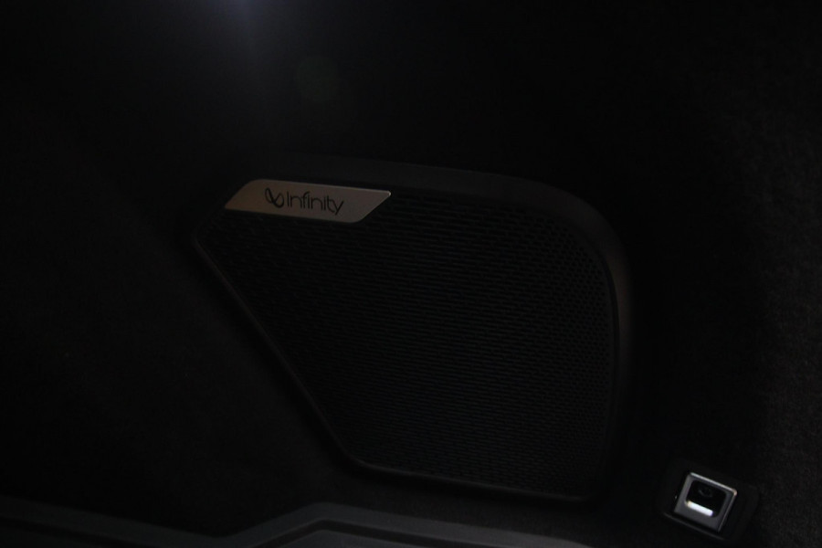 Lynk & Co 01 1.5 Facelift PANO-BTW-NAP-INFINITY-MEMORY