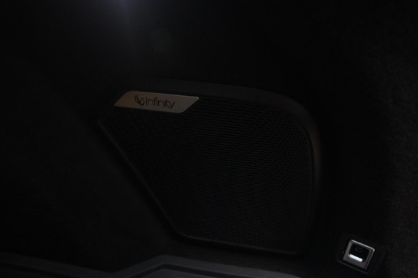 Lynk & Co 01 1.5 Facelift PANO-BTW-NAP-INFINITY-MEMORY