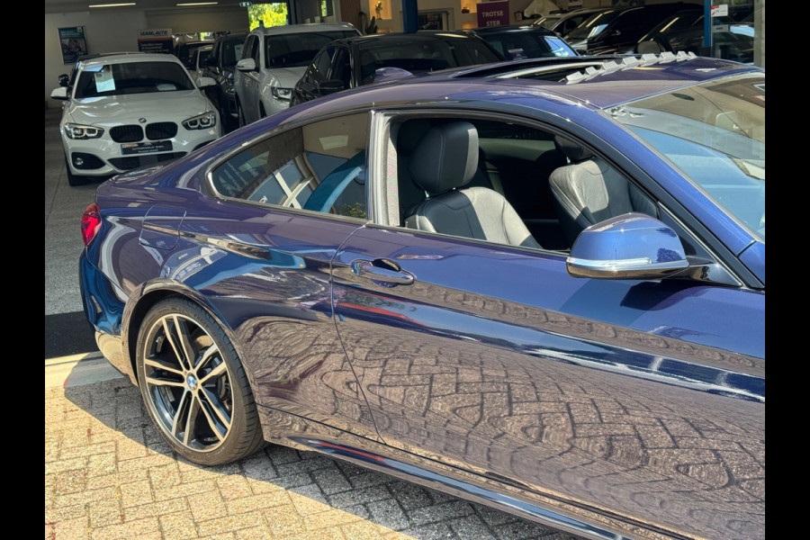 BMW 4 Serie Coupé 420i High Executive M-Pakket 2019 AUT NAP!