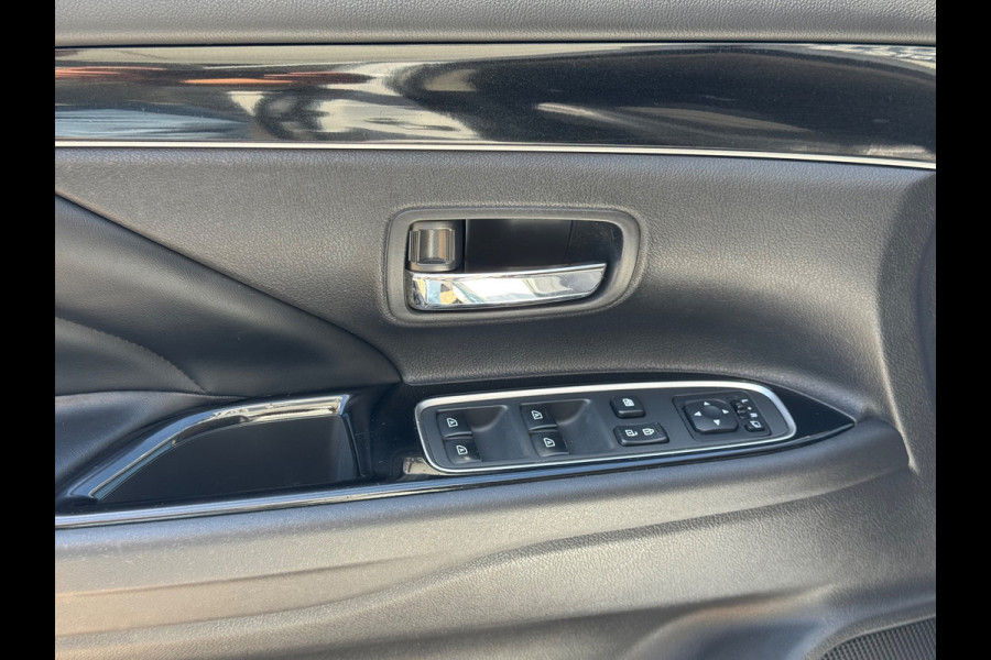 Mitsubishi Outlander 2.4 PHEV Pure+ 2019 AUT NAVI LM NAP!