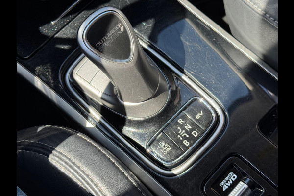 Mitsubishi Outlander 2.4 PHEV Pure+ 2019 AUT NAVI LM NAP!