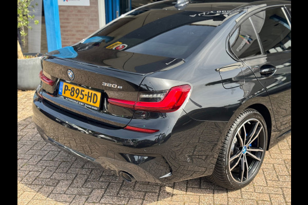 BMW 3-serie 320e M-Pakket Plus AUT NAVI CLIMA LEDER LM NAP!