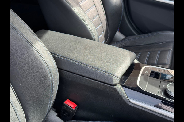 BMW 3-serie 320e M-Pakket Plus AUT NAVI CLIMA LEDER LM NAP!